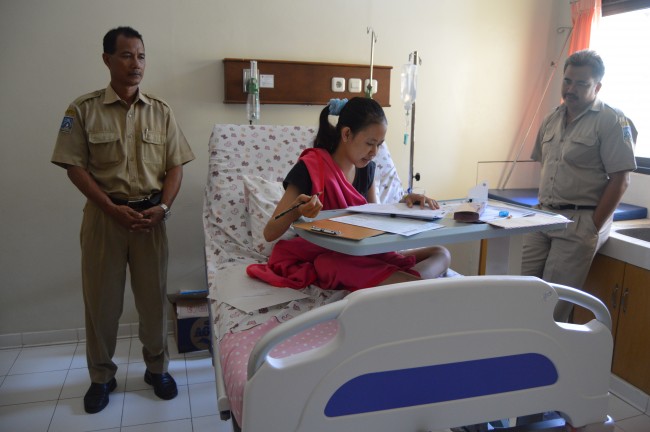 Ujian Nasional di Rumah Sakit, Ratri Tetap Semangat