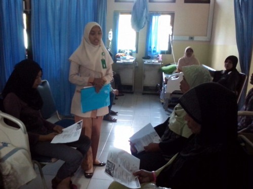 Tim PKRS, Giatkan Edukasi Kesehatan Bagi Pengunjung RS Islam Yogyakarta PDHI