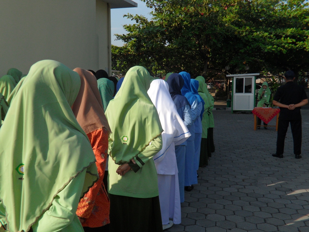 Apel Senin, RSIY PDHI Siap Pertahankan Akreditasi Paripurna