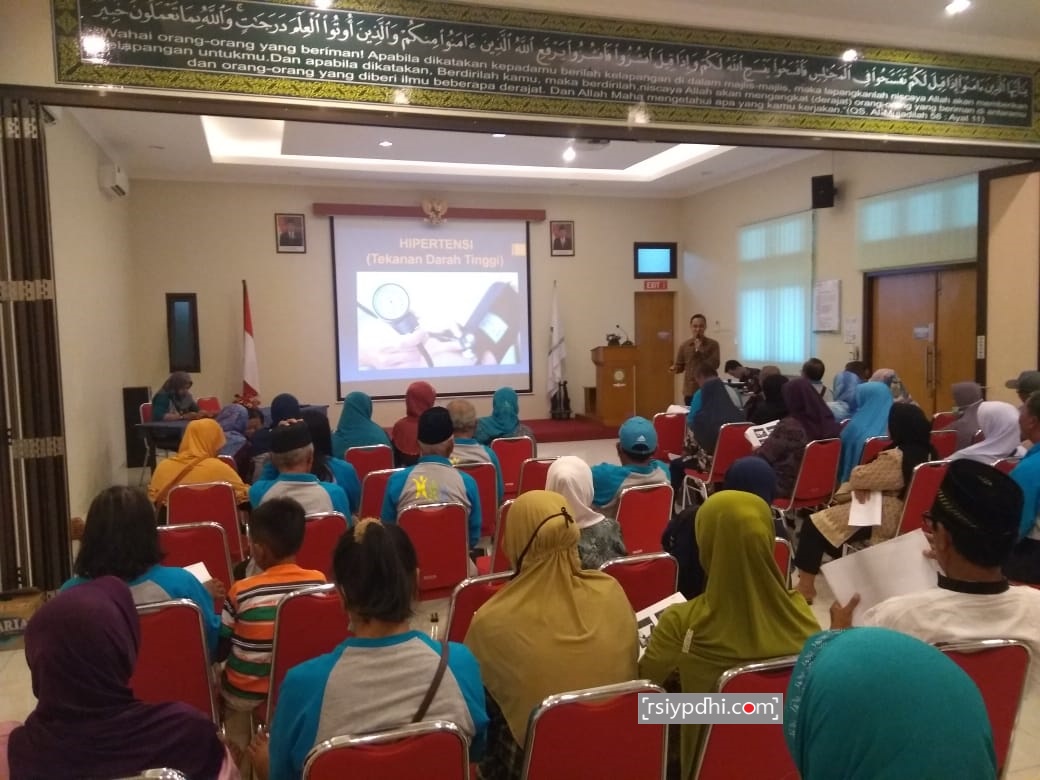 RSIY PDHI Gelar Penyuluhan Kesehatan dan Buka Bersama dengan Klub Prolanis PPK 1